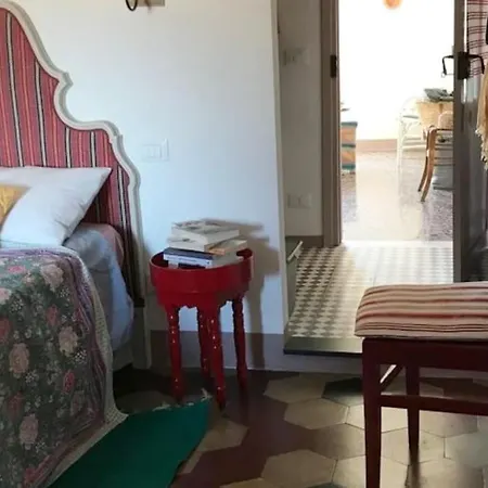 Cristinahome: In Borgo Storico Sul Mare Apartment Imperia